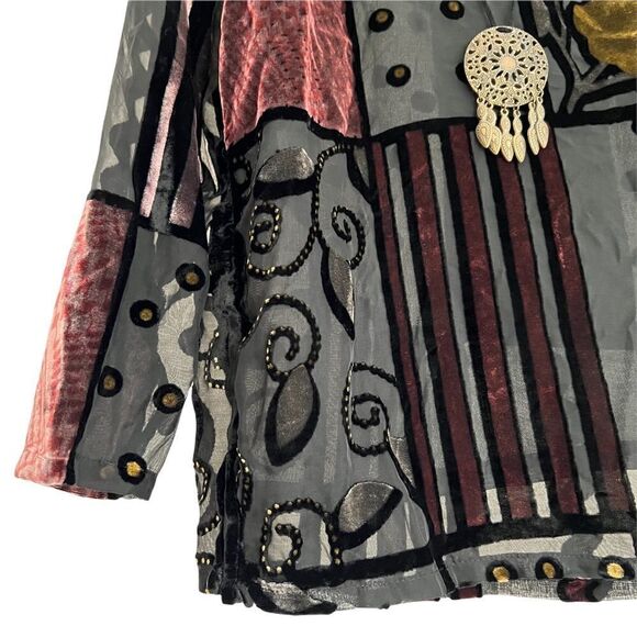 Vintage Kaktus Burn Out Velvet Patchwork Design Blouse with Attached Pendant - Picture 3 of 7